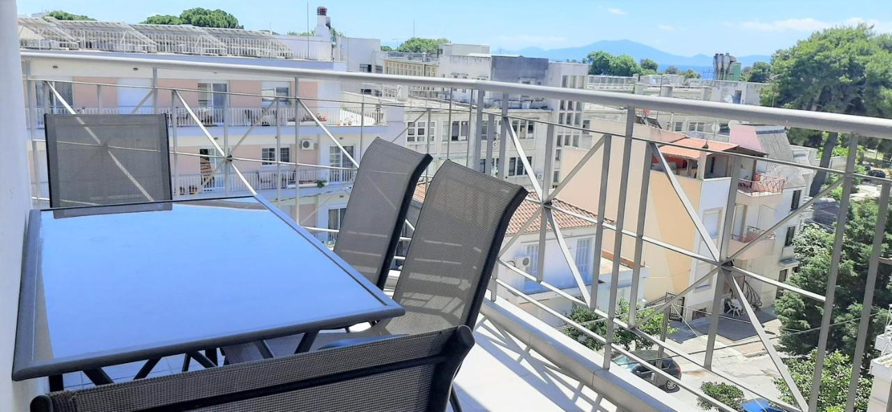 Central Park Apartment Volos Exteriör bild